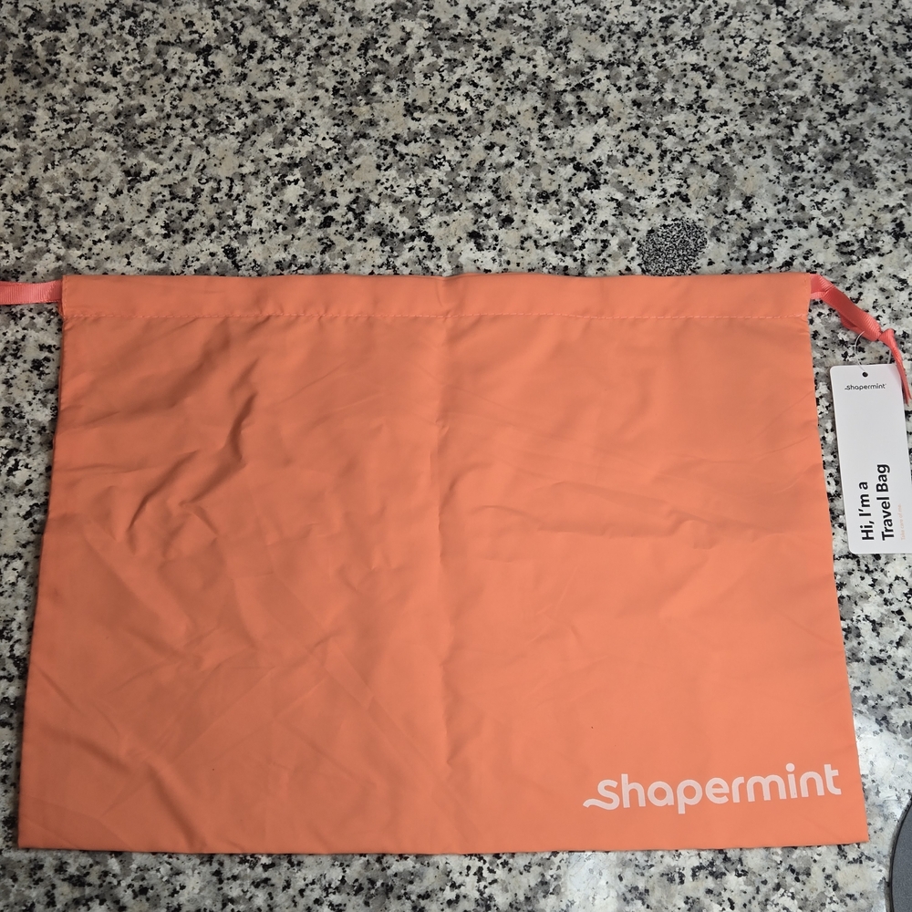 ​NWT Shapermint Travel Drawstring Laundry & Shoe Bag - Coral